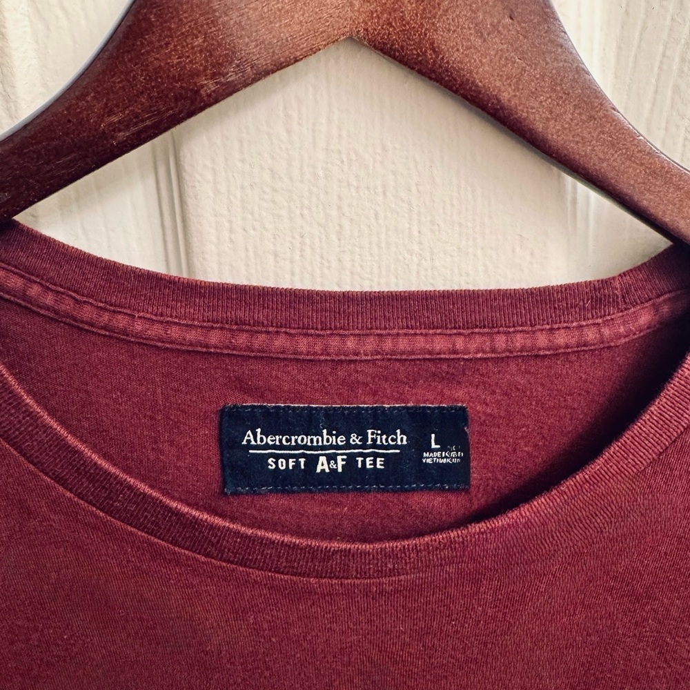 Abercrombie & Fitch Soft A+F Logo T-Shirt- L, Maroon - Picture 2 of 3